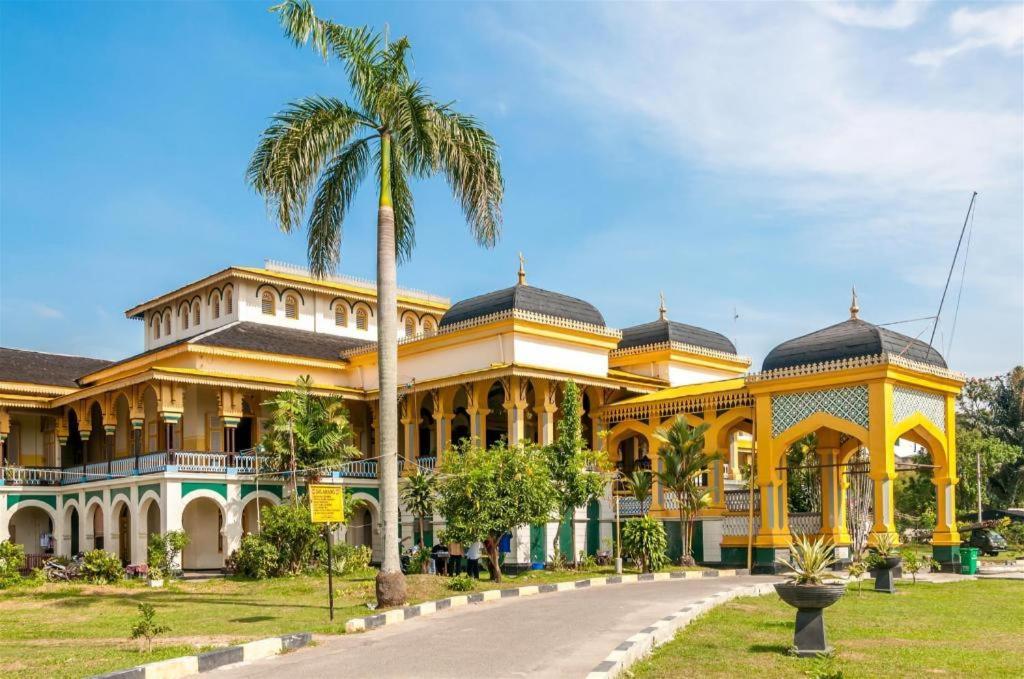 Grand Antares Hotel Medan Exterior foto