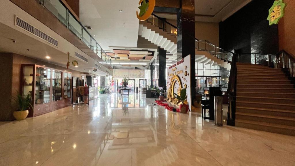 Grand Antares Hotel Medan Exterior foto
