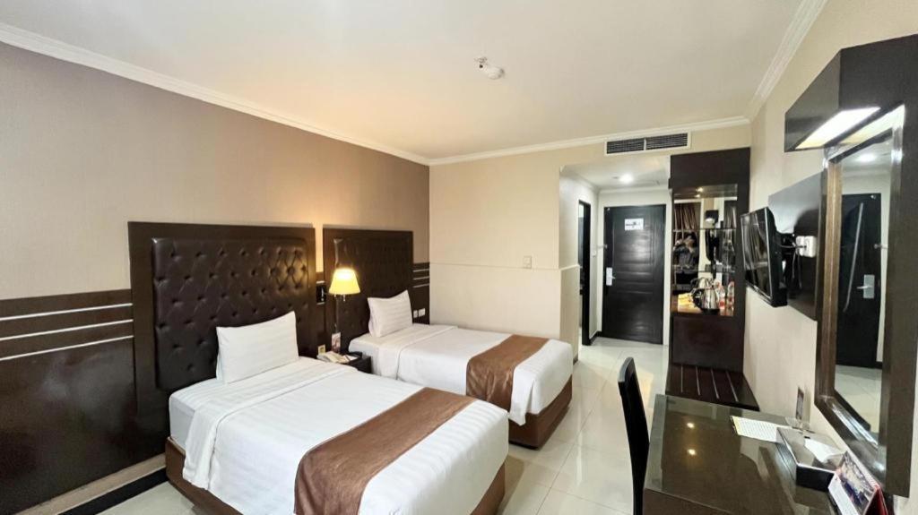 Grand Antares Hotel Medan Exterior foto