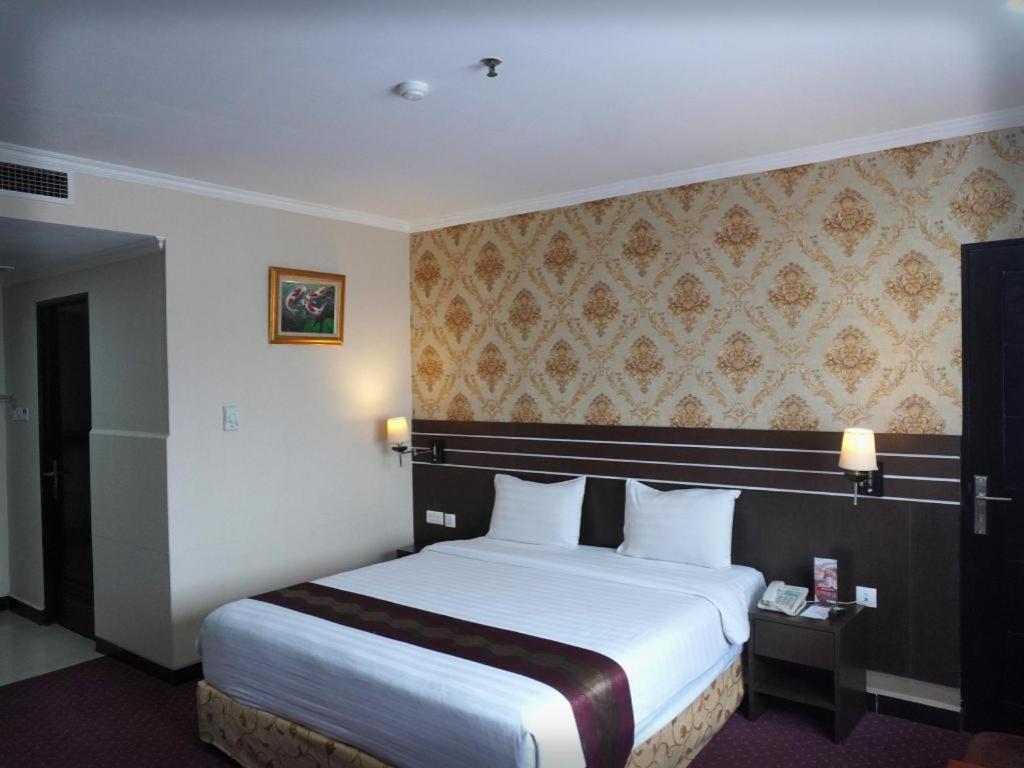 Grand Antares Hotel Medan Exterior foto