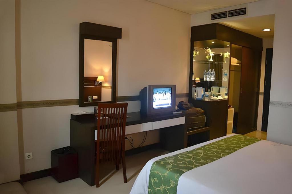 Grand Antares Hotel Medan Exterior foto